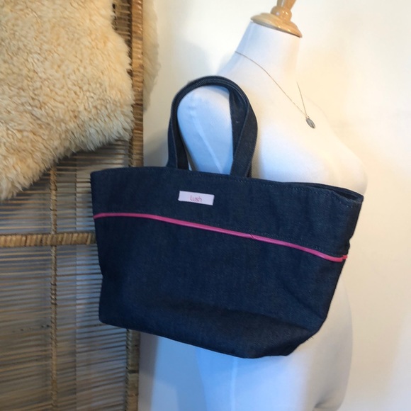 BOHO-LUSH Denim Look & Hot Pink Trim Interior Shoulder Travel/Beach Tote Bag - Picture 2 of 8